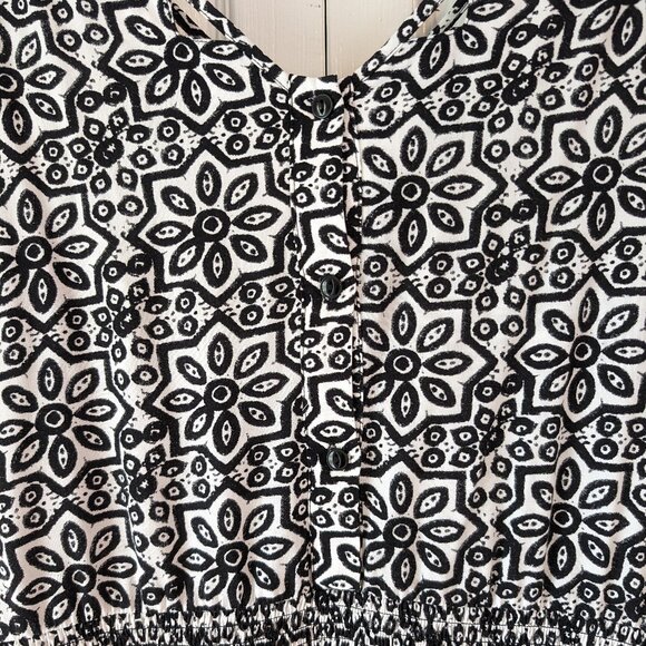 Black & white print dress 16 - Picture 4 of 11